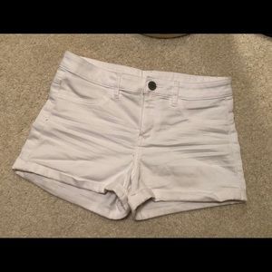 Divided High-Waisted White Denim Shorts